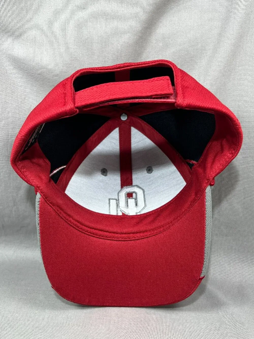 Captivating Headwear pre loved